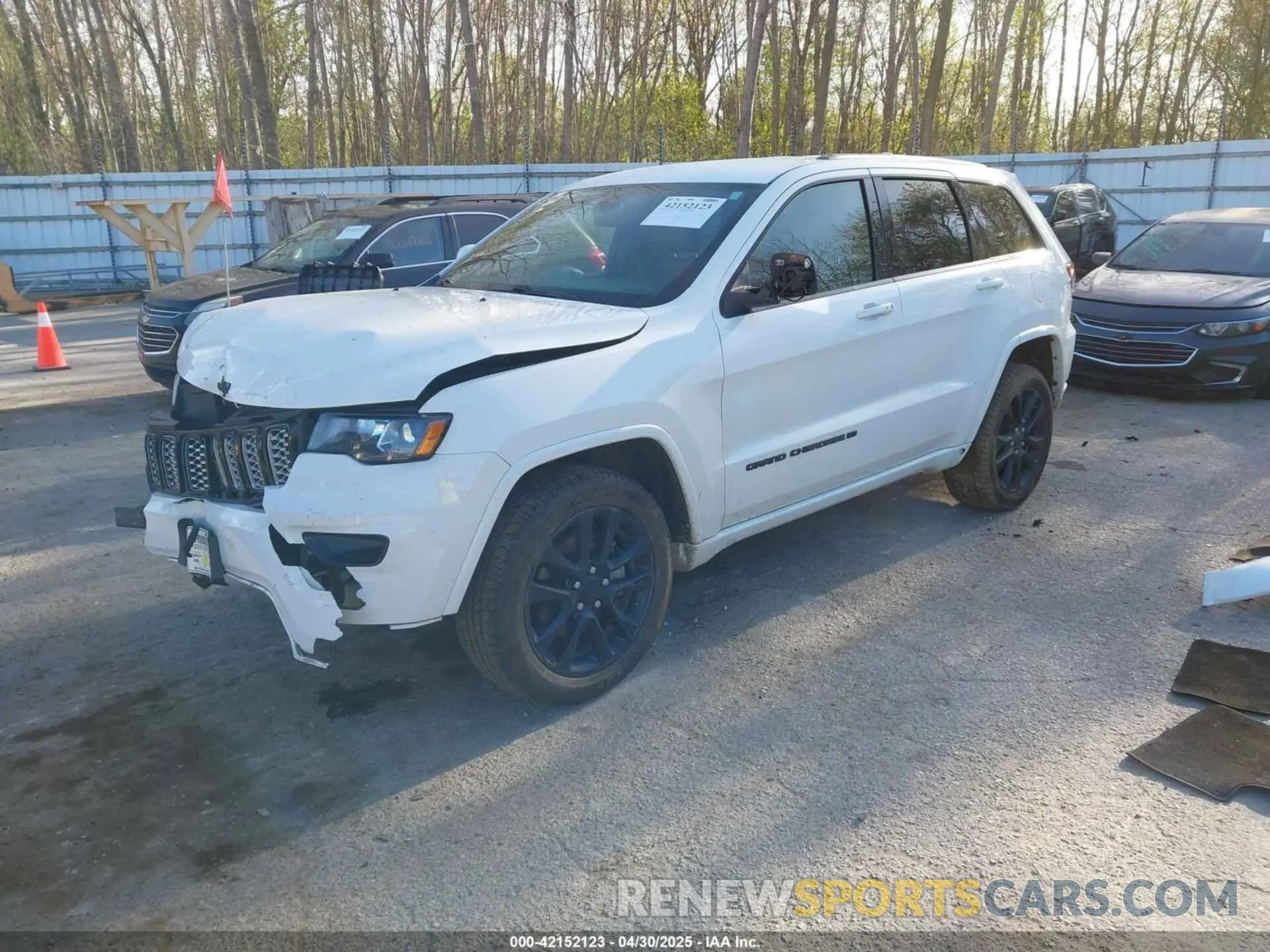 2 Photograph of a damaged car 1C4RJFAG4NC120103 JEEP GRAND CHEROKEE WK 2022
