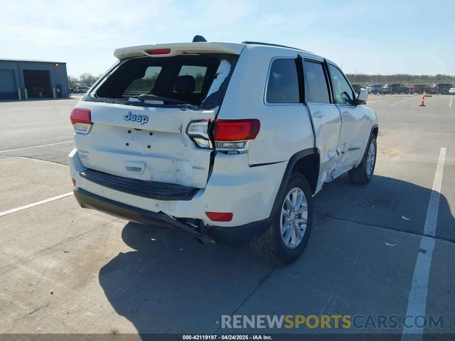 6 Photograph of a damaged car 1C4RJFAG7NC149692 JEEP GRAND CHEROKEE WK 2022
