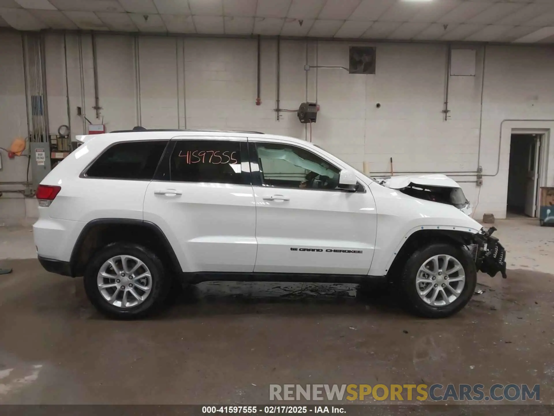 13 Фотография поврежденного автомобиля 1C4RJFAG7NC175466 JEEP GRAND CHEROKEE WK 2022