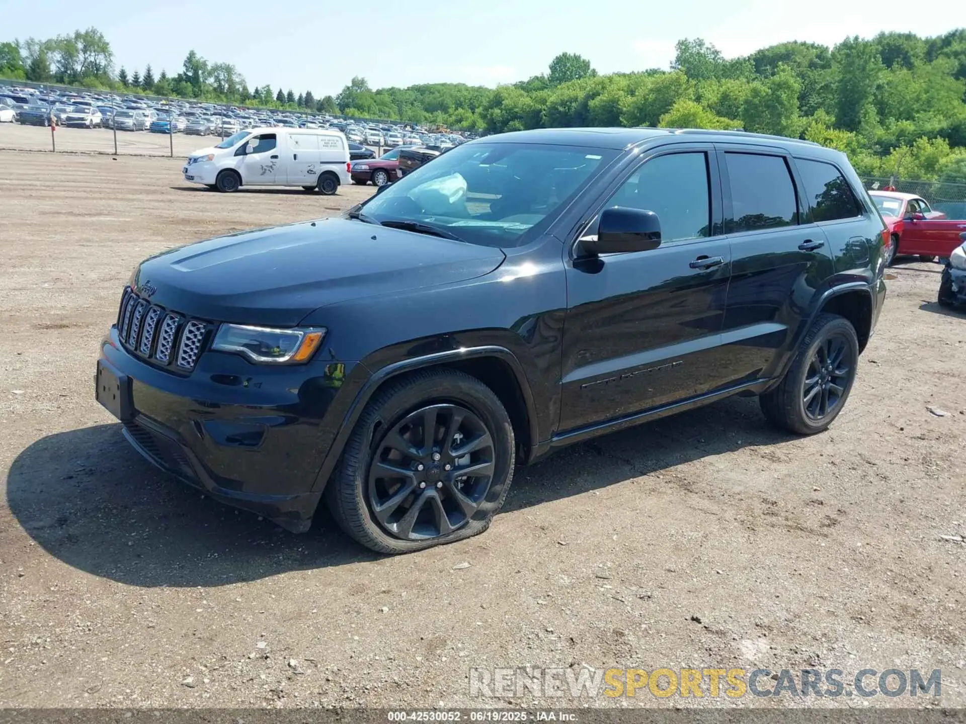 2 Photograph of a damaged car 1C4RJFAGXNC146821 JEEP GRAND CHEROKEE WK 2022