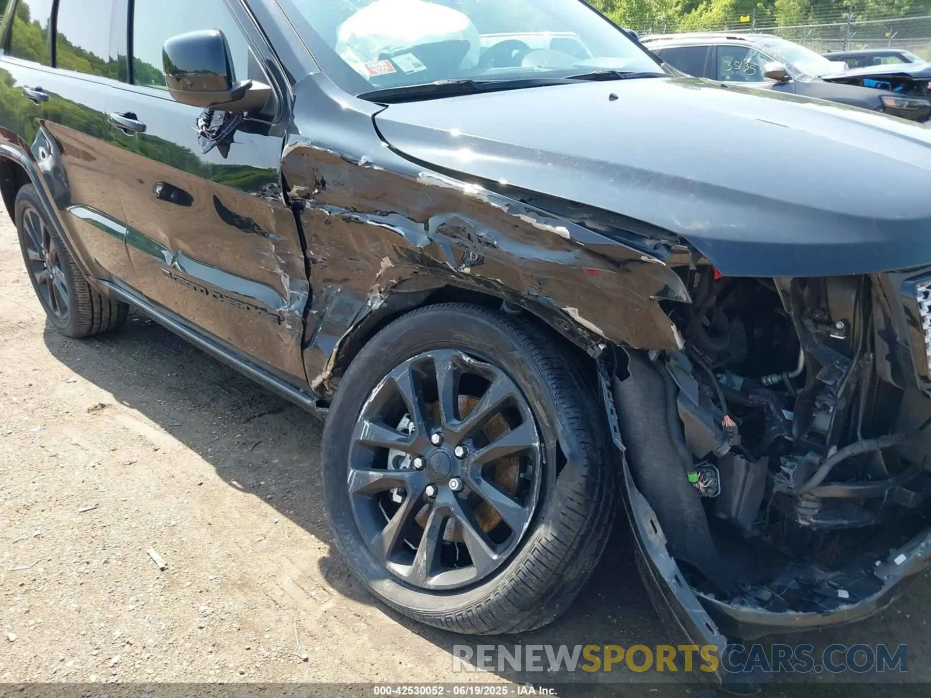 6 Photograph of a damaged car 1C4RJFAGXNC146821 JEEP GRAND CHEROKEE WK 2022