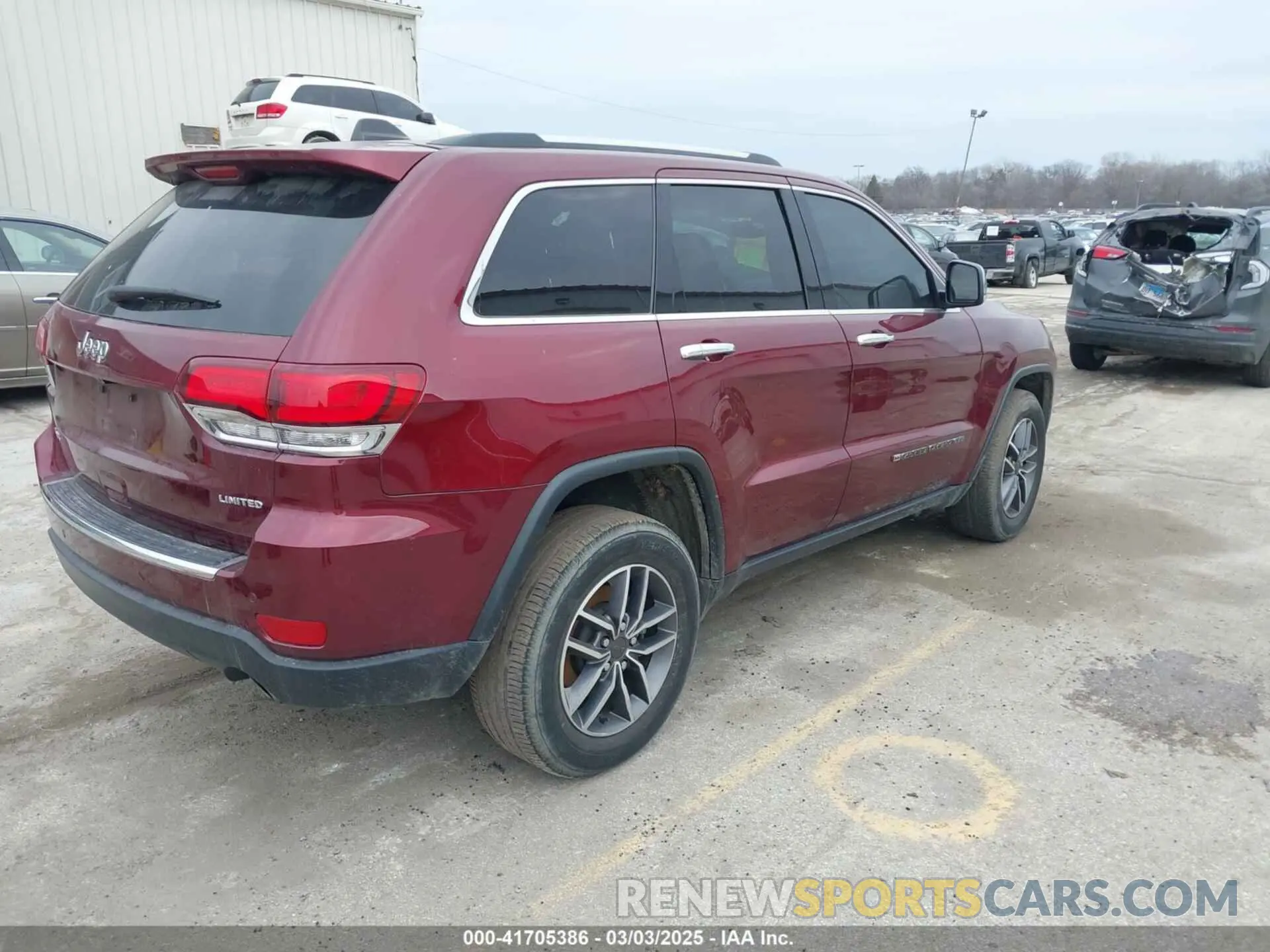 4 Photograph of a damaged car 1C4RJFBG0NC110487 JEEP GRAND CHEROKEE WK 2022