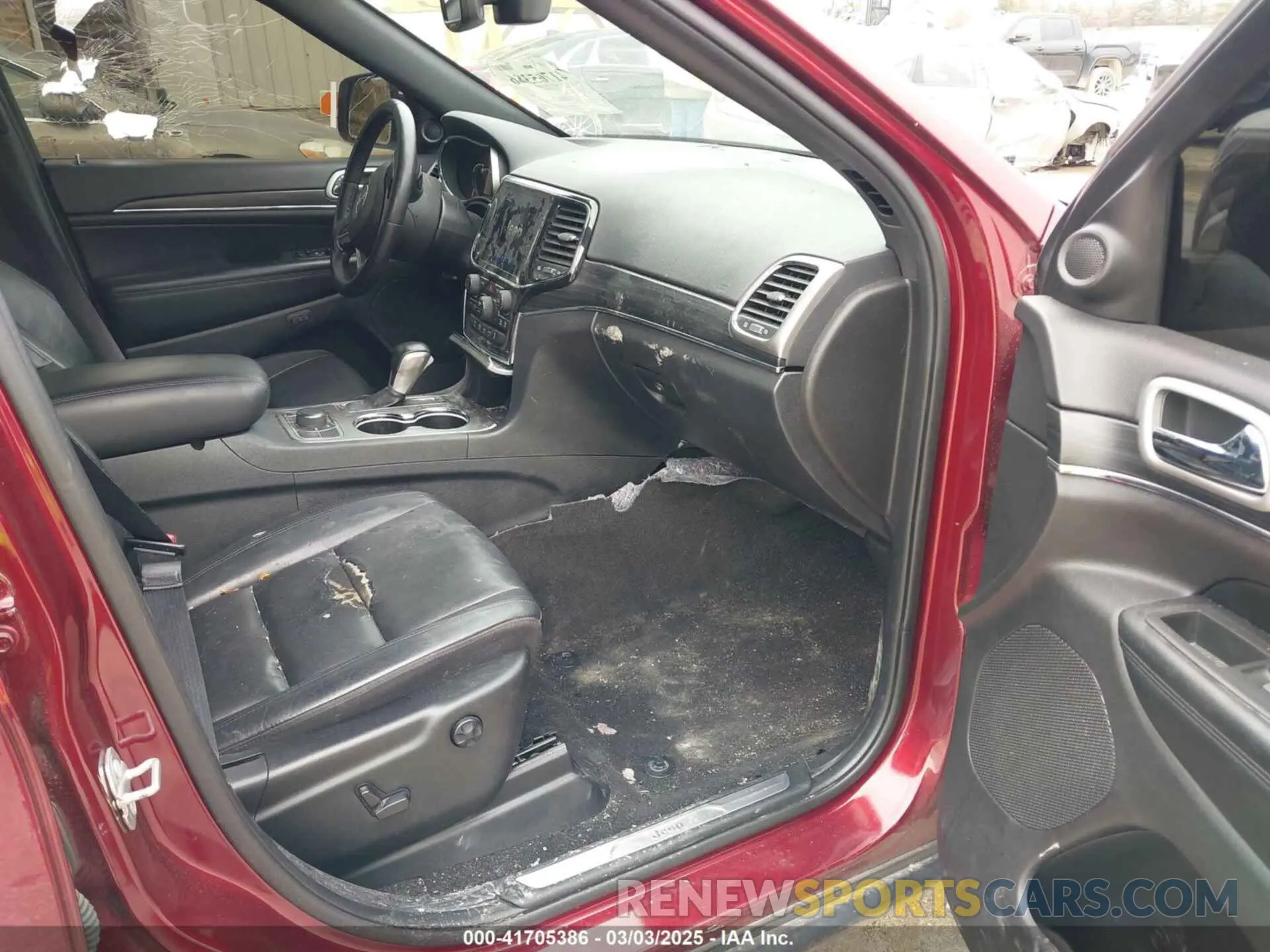 5 Photograph of a damaged car 1C4RJFBG0NC110487 JEEP GRAND CHEROKEE WK 2022