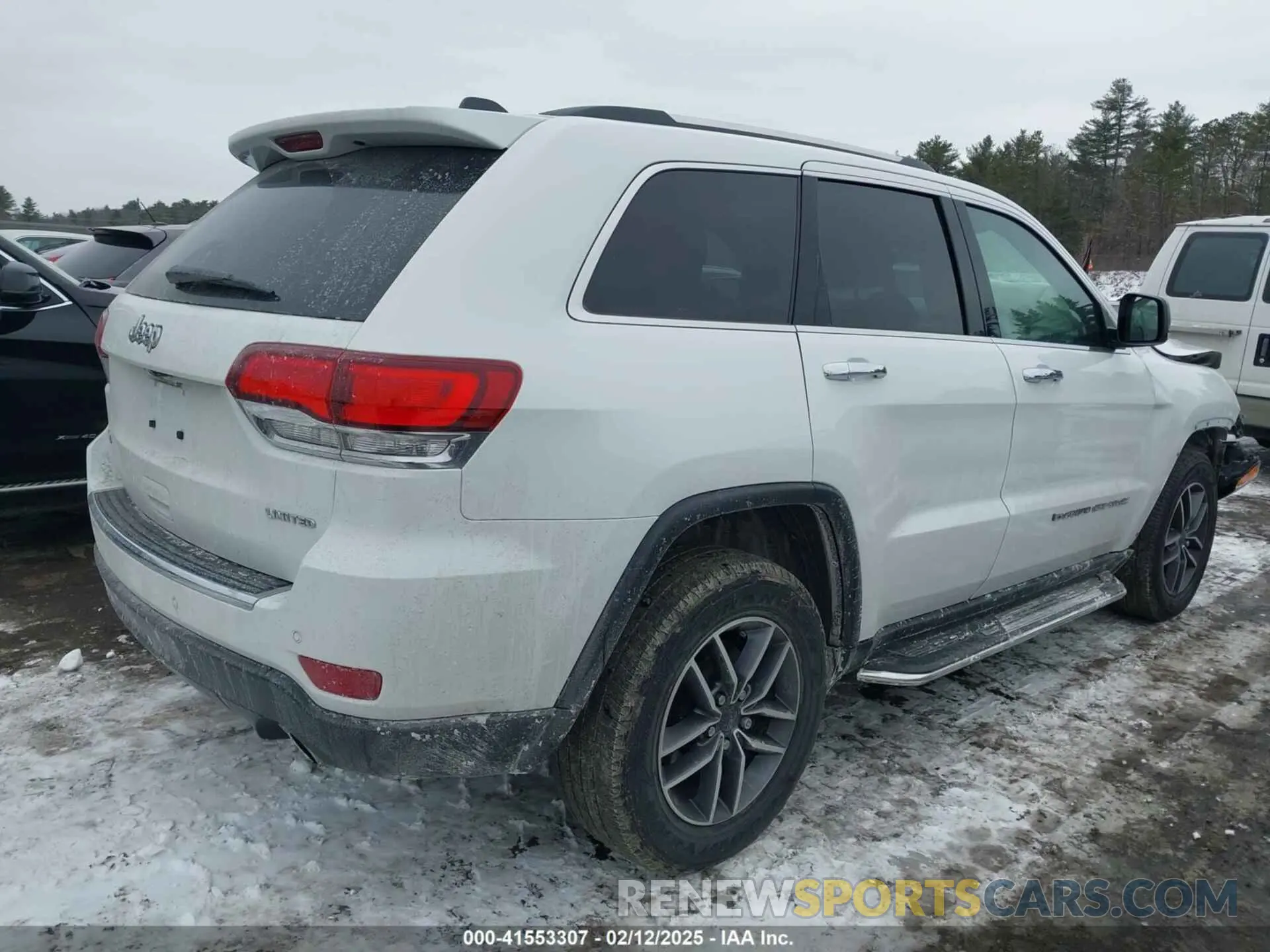 4 Photograph of a damaged car 1C4RJFBG0NC140816 JEEP GRAND CHEROKEE WK 2022