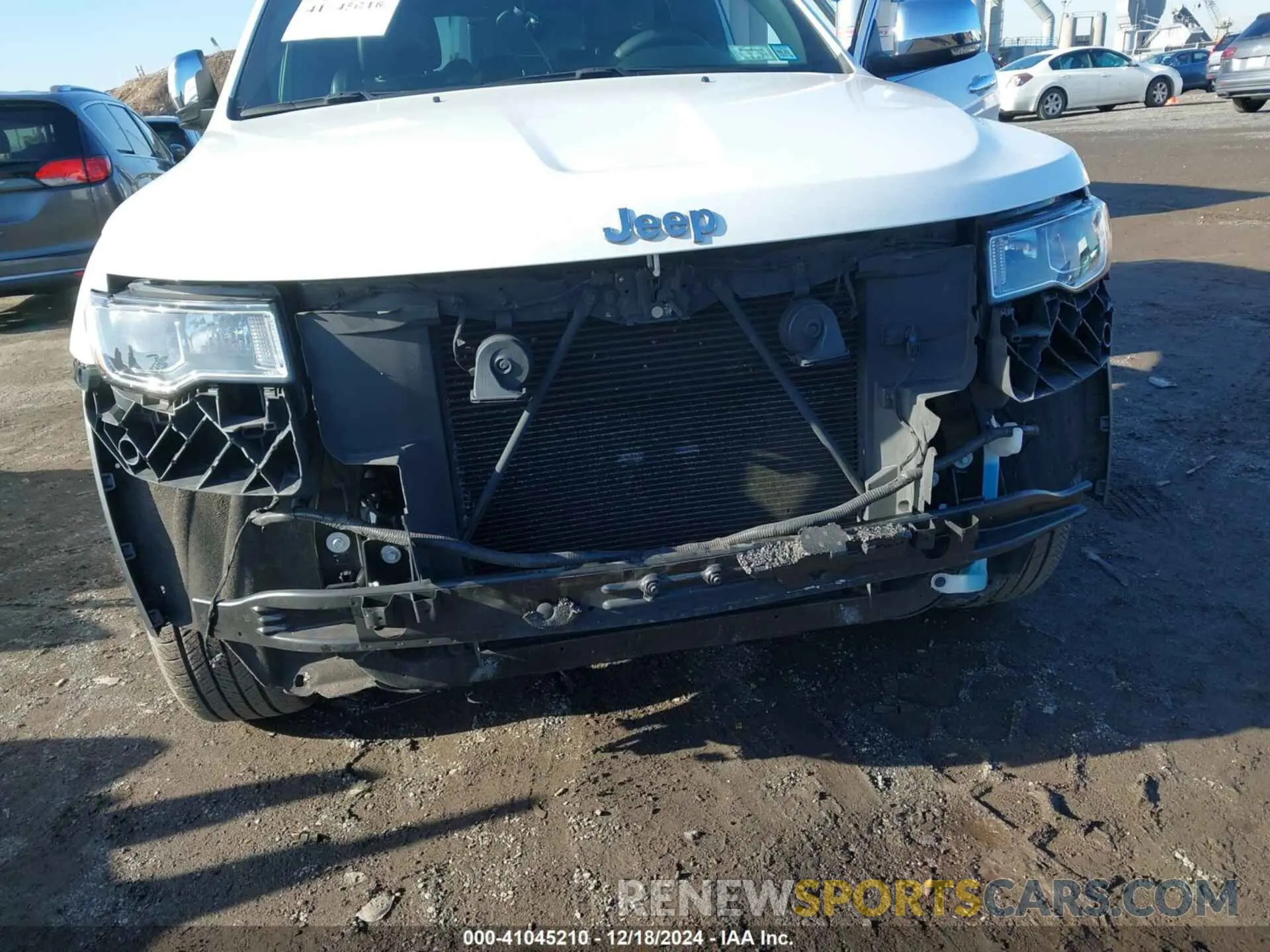 6 Photograph of a damaged car 1C4RJFBG6NC176557 JEEP GRAND CHEROKEE WK 2022