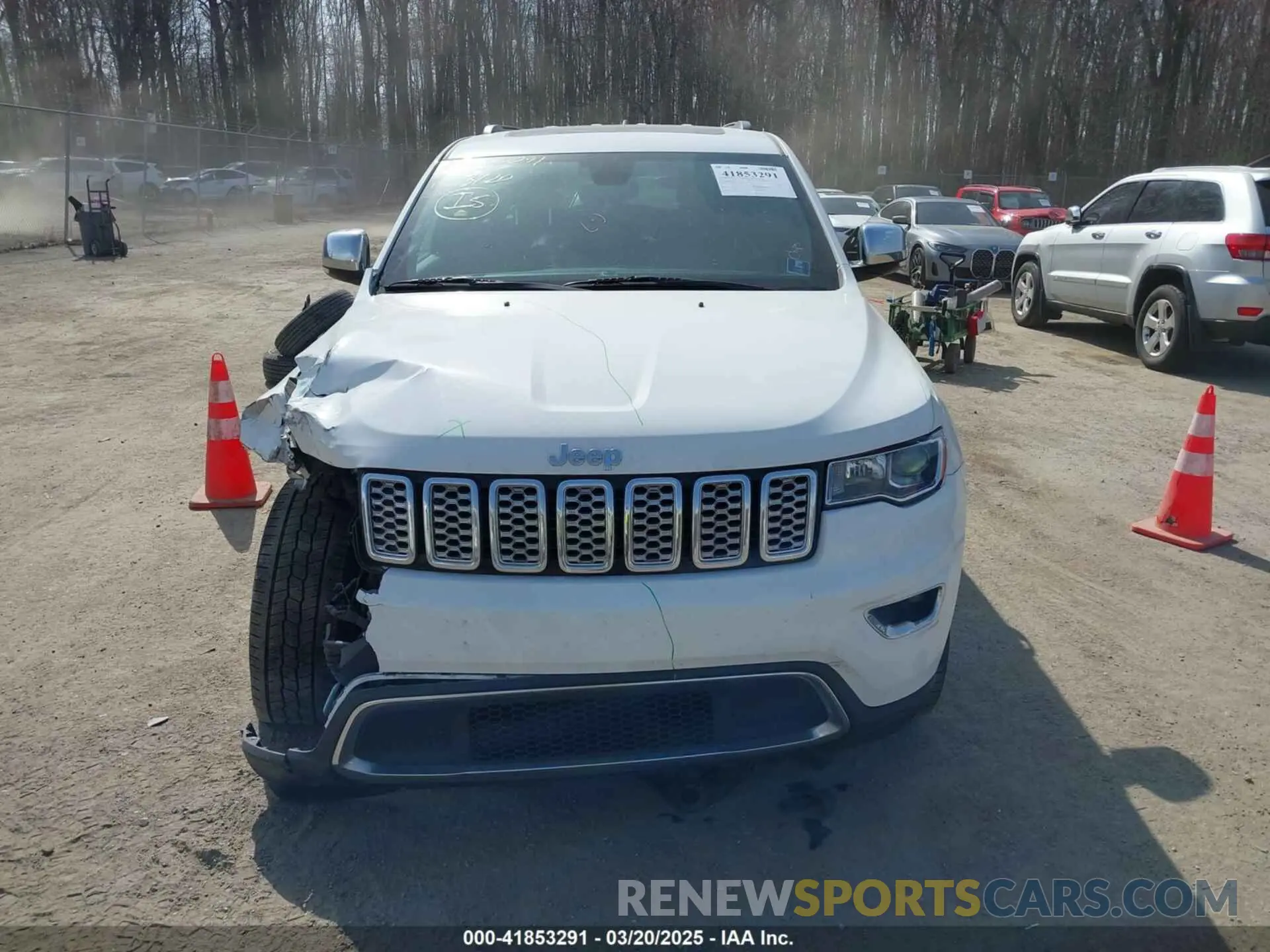 12 Photograph of a damaged car 1C4RJFBG8NC111175 JEEP GRAND CHEROKEE WK 2022