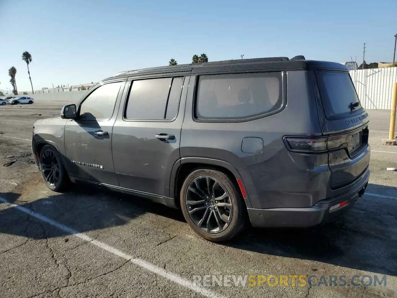 2 Photograph of a damaged car 1C4SJVFJ6NS168157 JEEP GRAND WAGO 2022