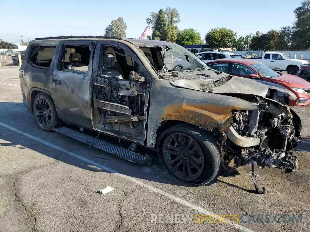 4 Photograph of a damaged car 1C4SJVFJ6NS168157 JEEP GRAND WAGO 2022