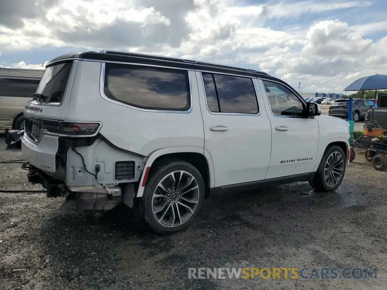 3 Photograph of a damaged car 1C4SJVGJ3NS104673 JEEP GRAND WAGO 2022