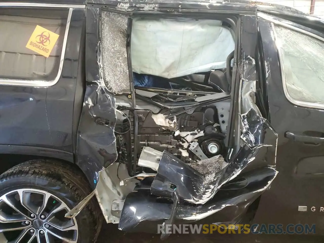 11 Photograph of a damaged car 1C4SJVGP2RS111656 JEEP GRAND WAGO 2024