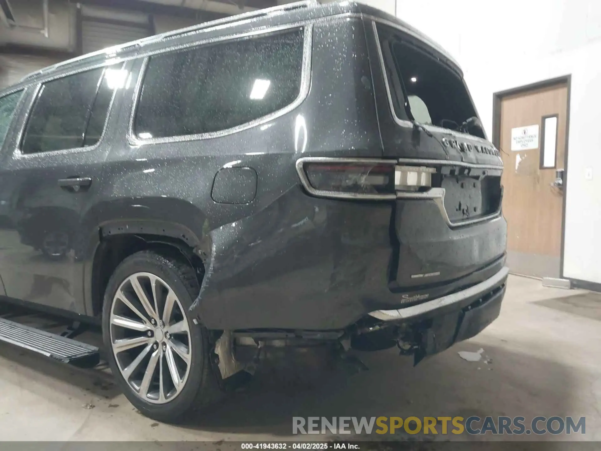 6 Фотография поврежденного автомобиля 1C4SJVEJ2NS113397 JEEP GRAND WAGONEER 2022