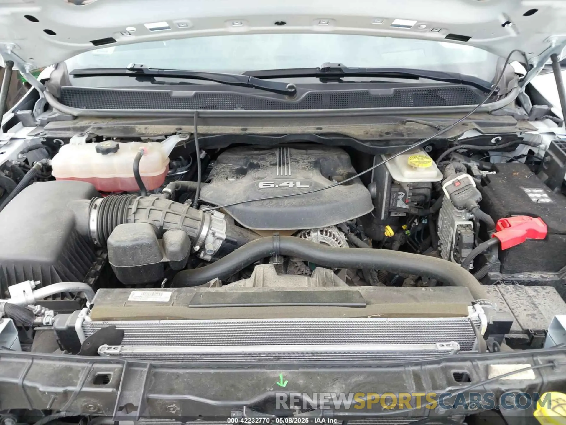 10 Photograph of a damaged car 1C4SJVEJ4NS123980 JEEP GRAND WAGONEER 2022