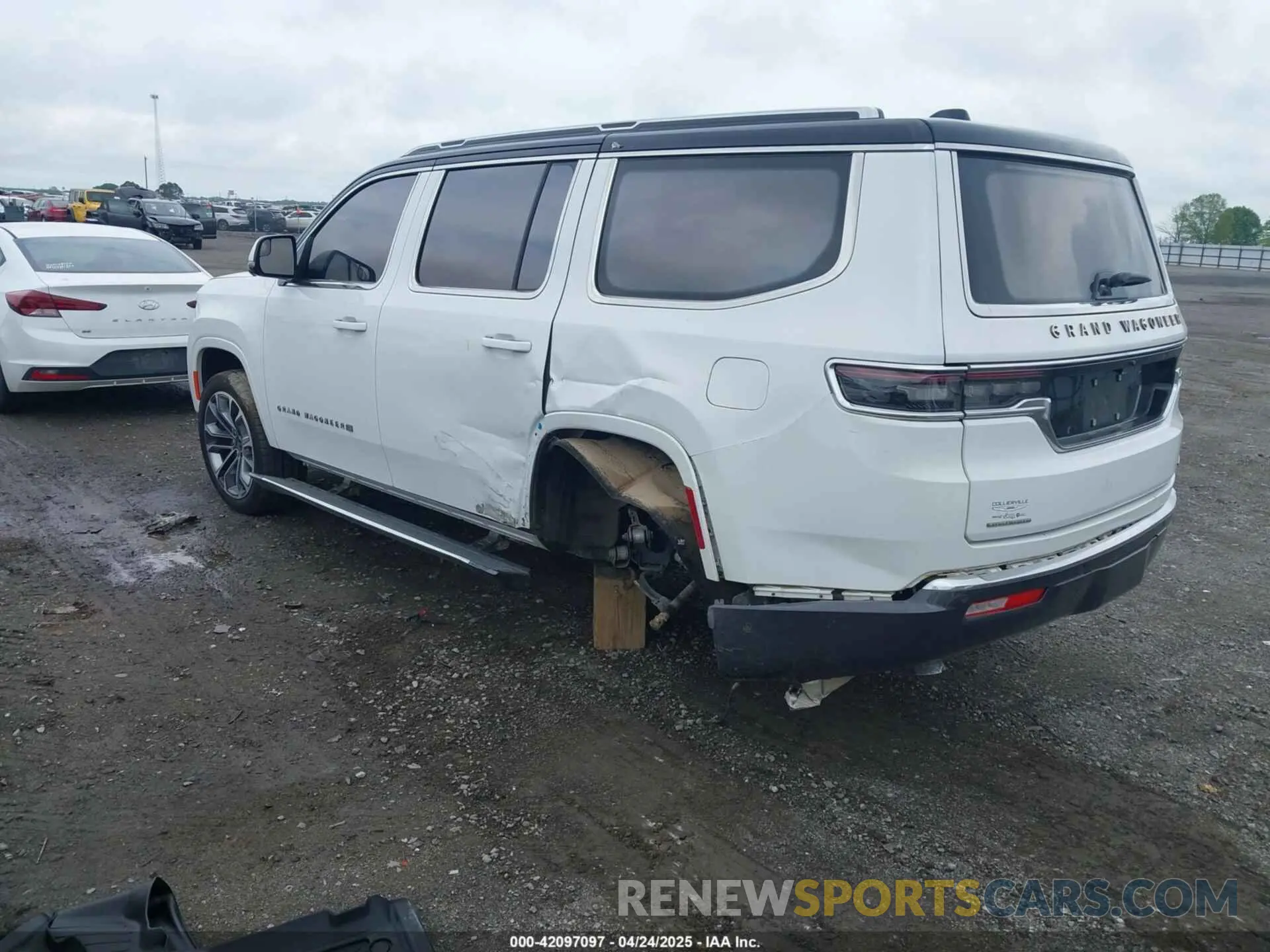 3 Фотография поврежденного автомобиля 1C4SJVGP0NS181909 JEEP GRAND WAGONEER 2022