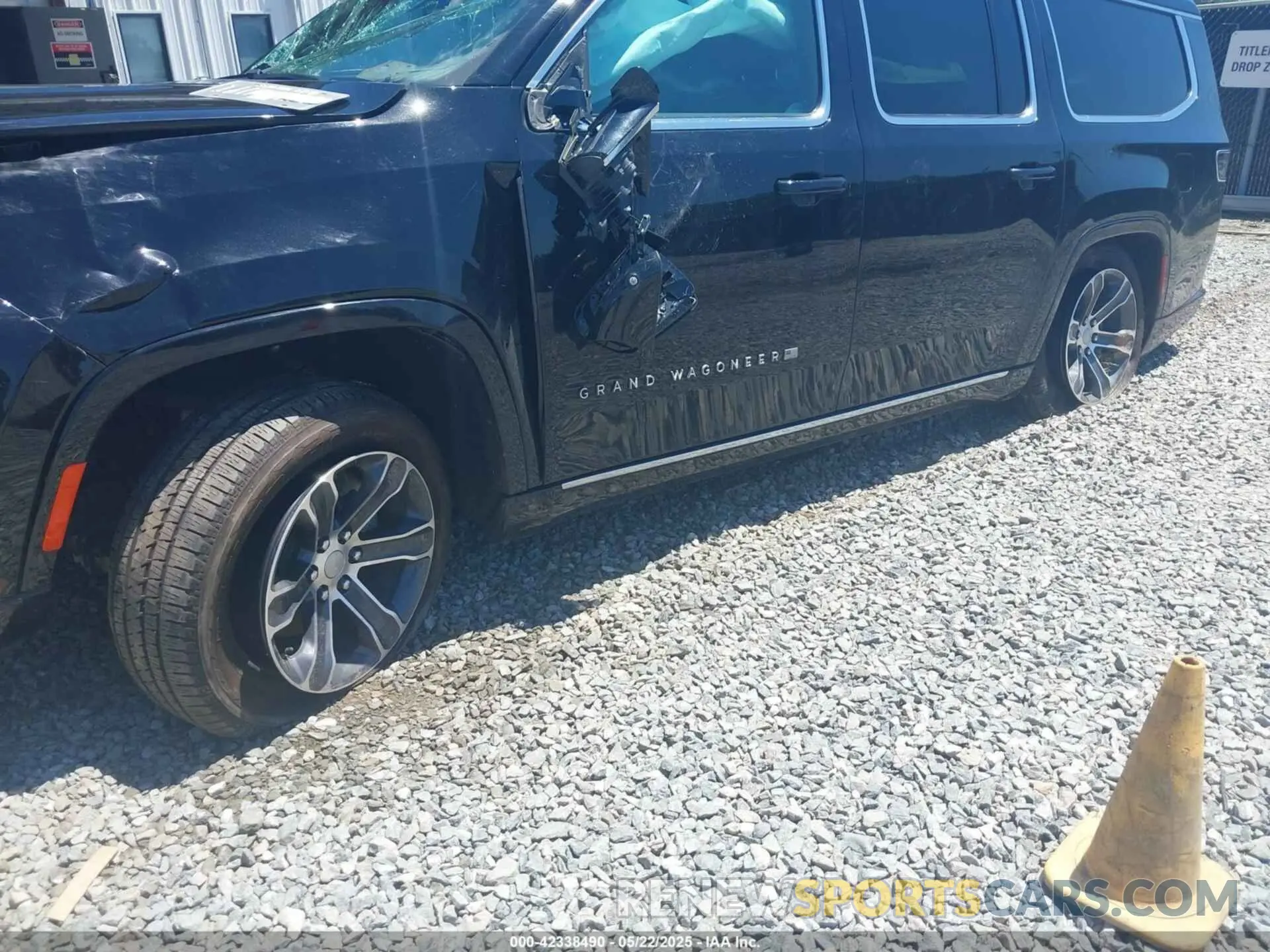 18 Photograph of a damaged car 1C4SJSEPXRS110109 JEEP GRAND WAGONEER L 2024