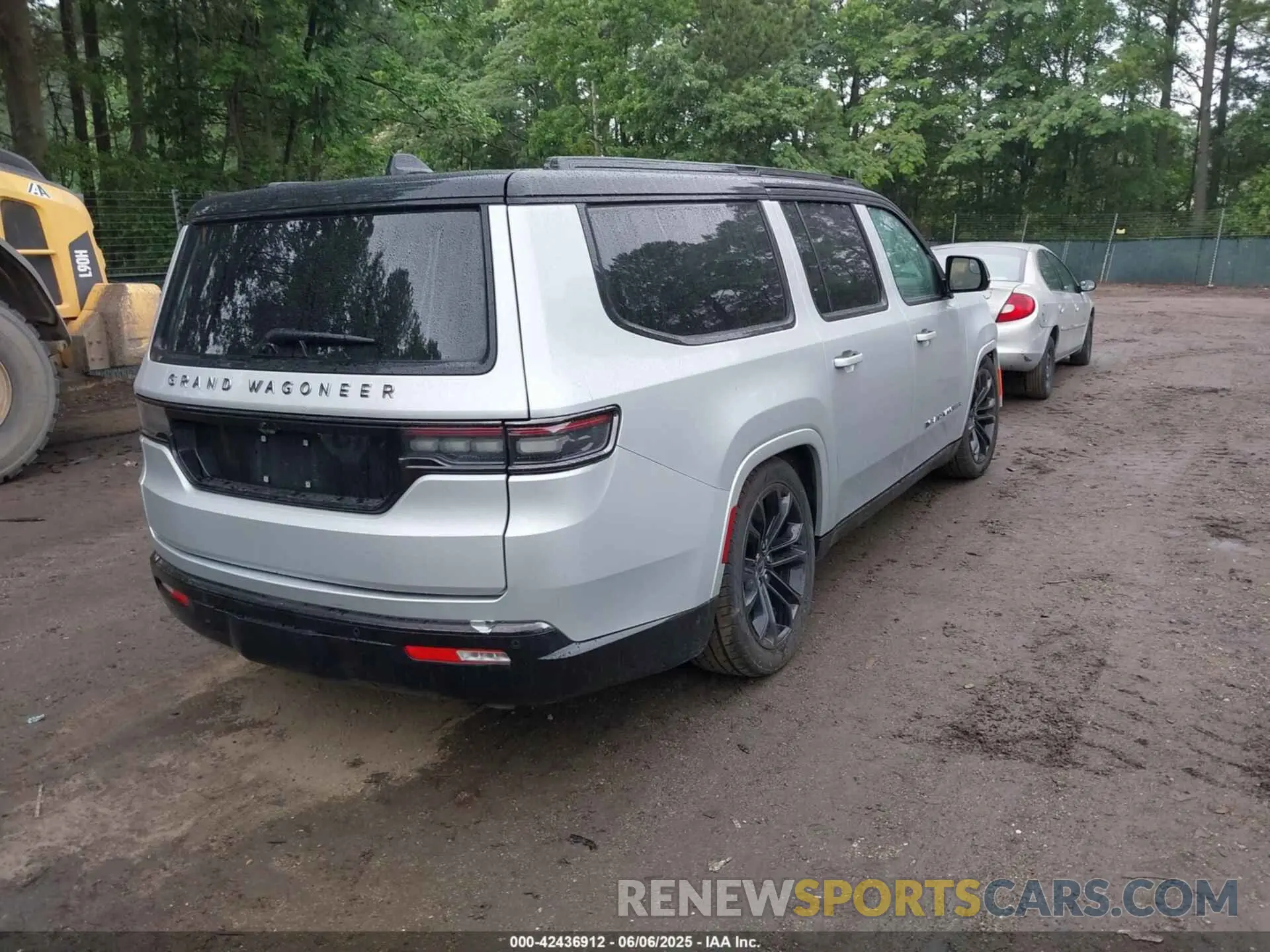 4 Photograph of a damaged car 1C4SJSFP1RS107470 JEEP GRAND WAGONEER L 2024