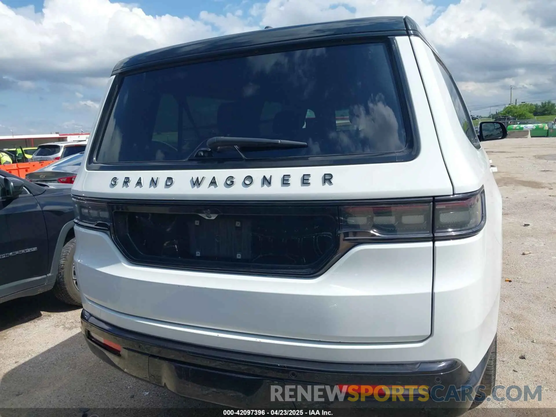 16 Photograph of a damaged car 1C4SJSFP4RS127115 JEEP GRAND WAGONEER L 2024