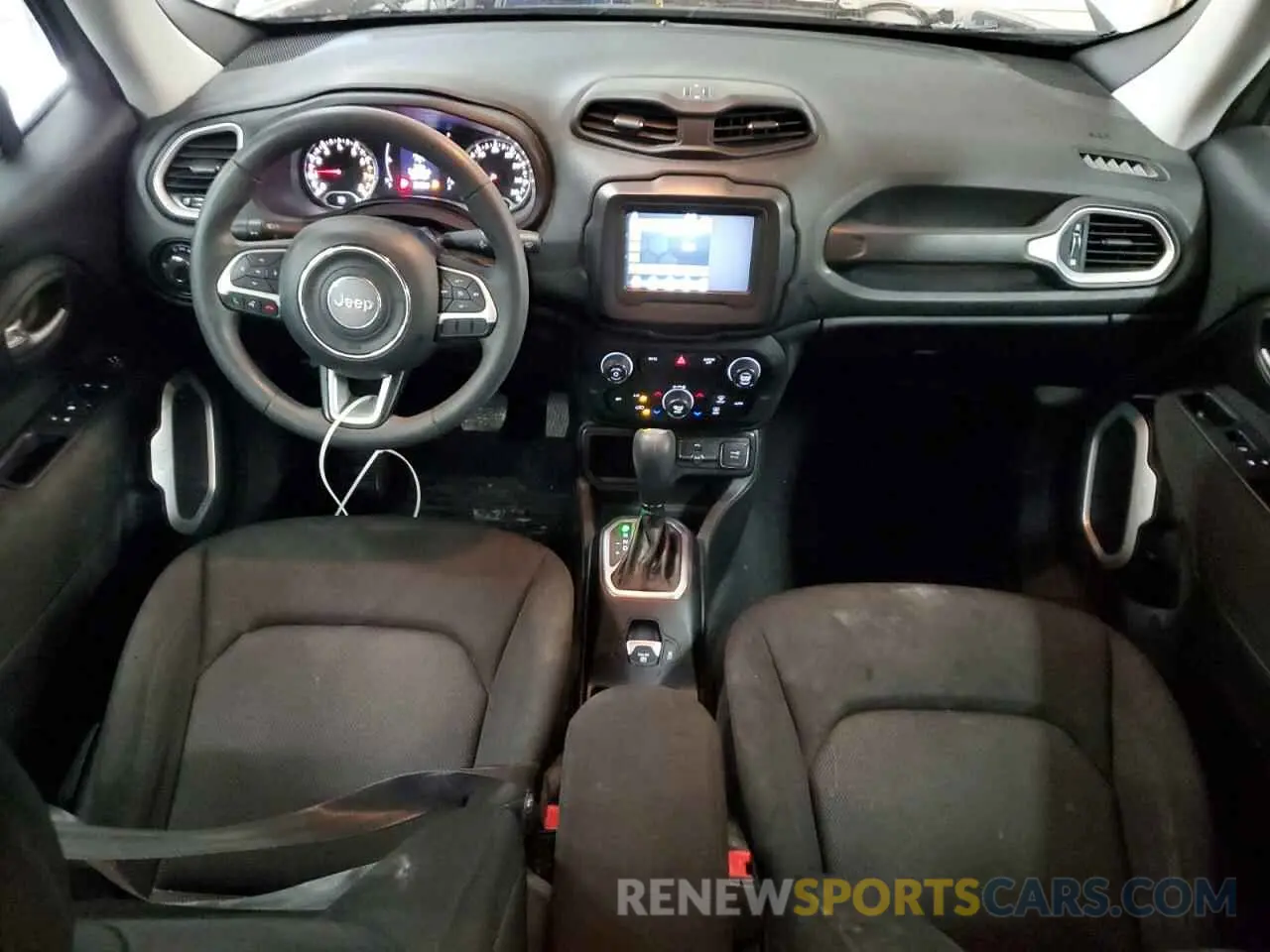 8 Photograph of a damaged car ZACNJAAB1KPK15342 JEEP RENEGADE 2019