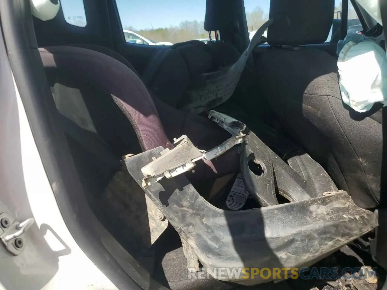 11 Фотография поврежденного автомобиля ZACNJAAB2KPK77963 JEEP RENEGADE 2019