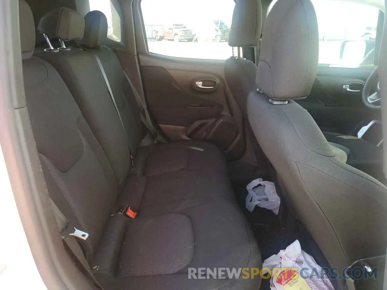 12 Фотография поврежденного автомобиля ZACNJAAB9KPK86952 JEEP RENEGADE 2019