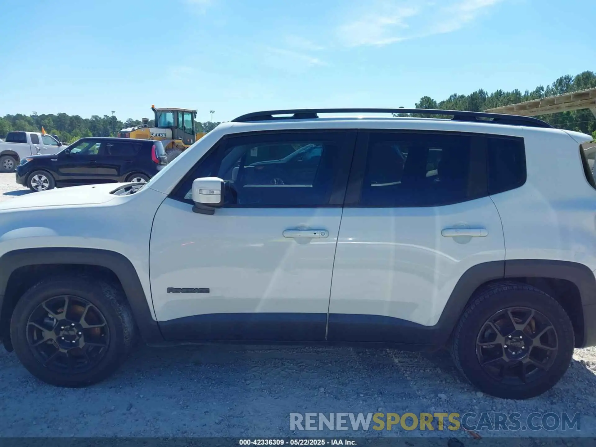 14 Фотография поврежденного автомобиля ZACNJAB16KPK42882 JEEP RENEGADE 2019