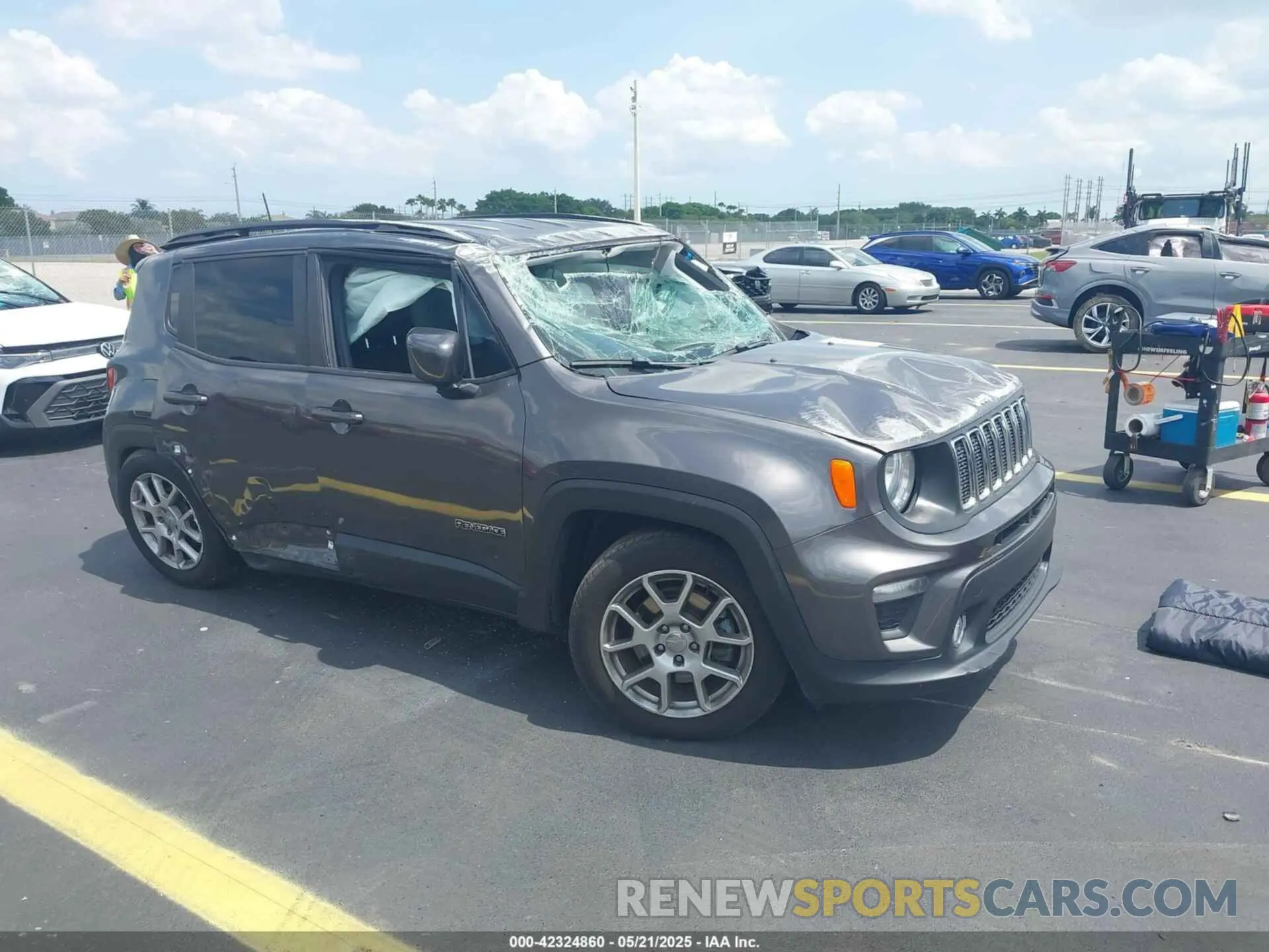 1 Photograph of a damaged car ZACNJABB0KPK03648 JEEP RENEGADE 2019