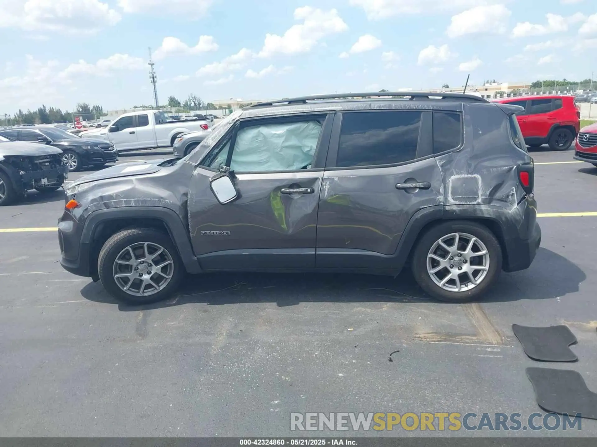 13 Photograph of a damaged car ZACNJABB0KPK03648 JEEP RENEGADE 2019