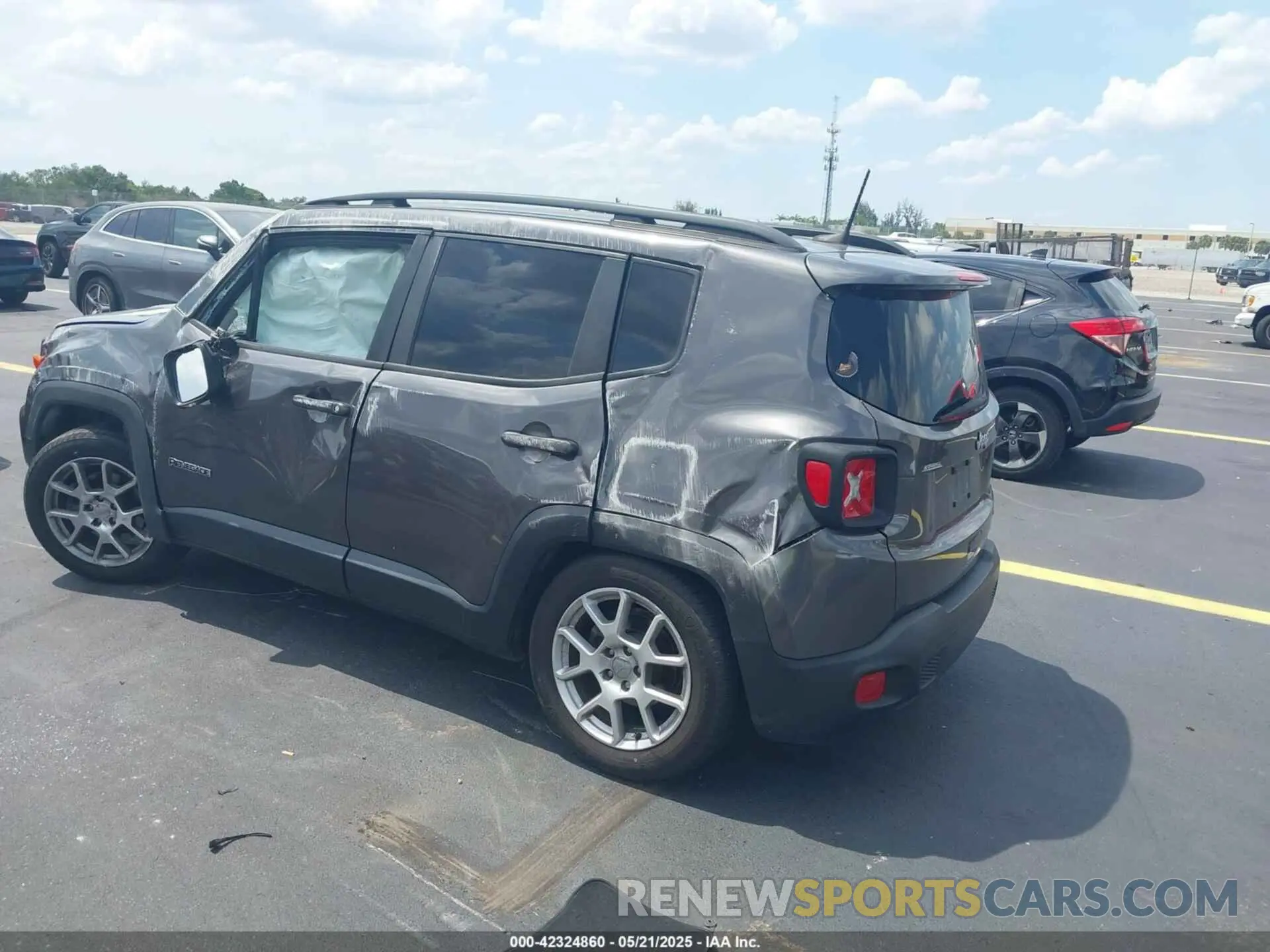 3 Photograph of a damaged car ZACNJABB0KPK03648 JEEP RENEGADE 2019