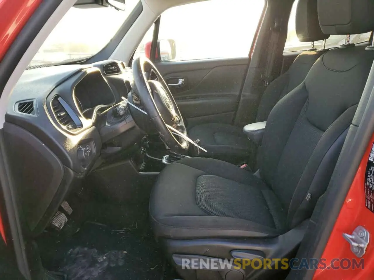 7 Photograph of a damaged car ZACNJABB2KPJ93253 JEEP RENEGADE 2019