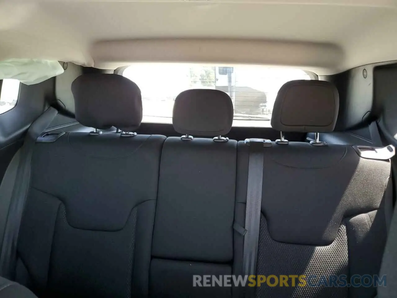 10 Фотография поврежденного автомобиля ZACNJABB2KPK64080 JEEP RENEGADE 2019