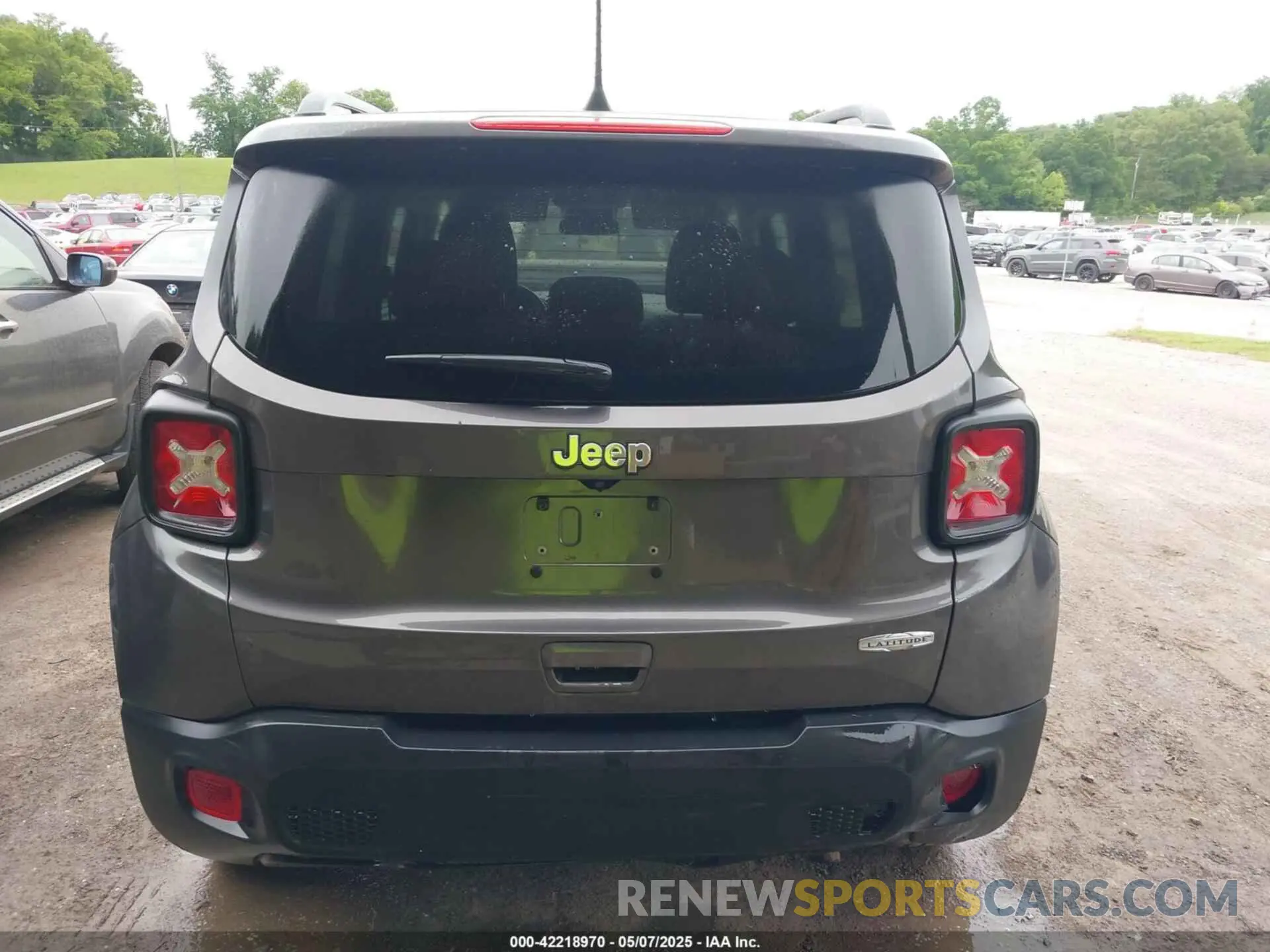16 Photograph of a damaged car ZACNJABB4KPJ73599 JEEP RENEGADE 2019