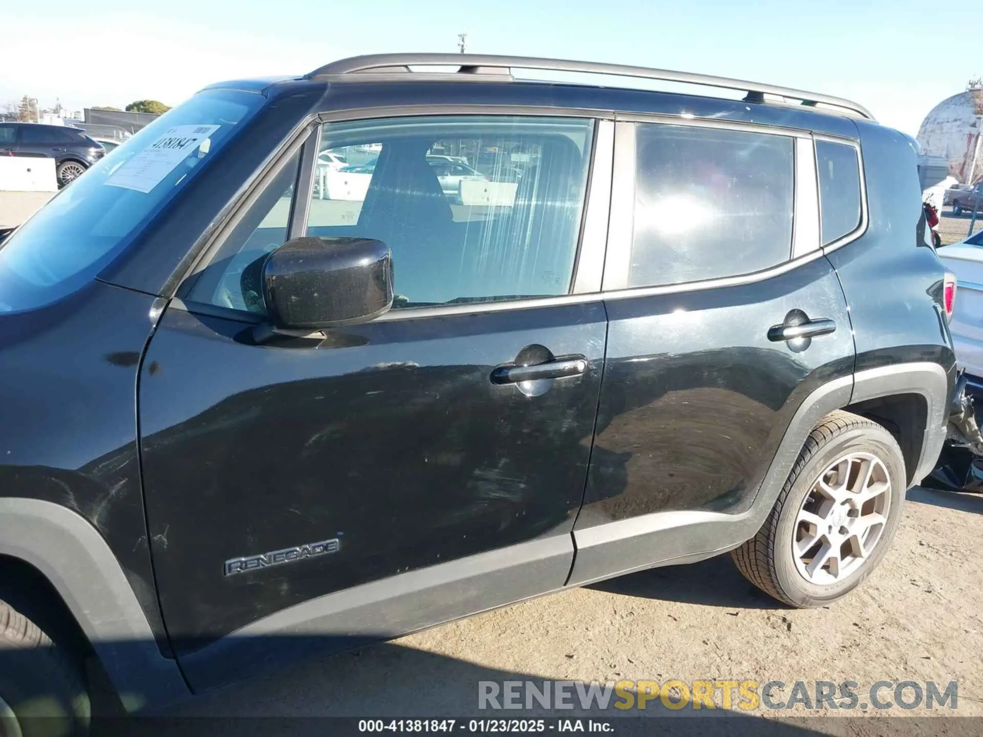 15 Photograph of a damaged car ZACNJABB4KPK41092 JEEP RENEGADE 2019