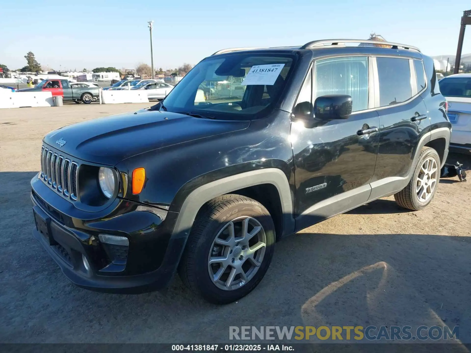 2 Photograph of a damaged car ZACNJABB4KPK41092 JEEP RENEGADE 2019