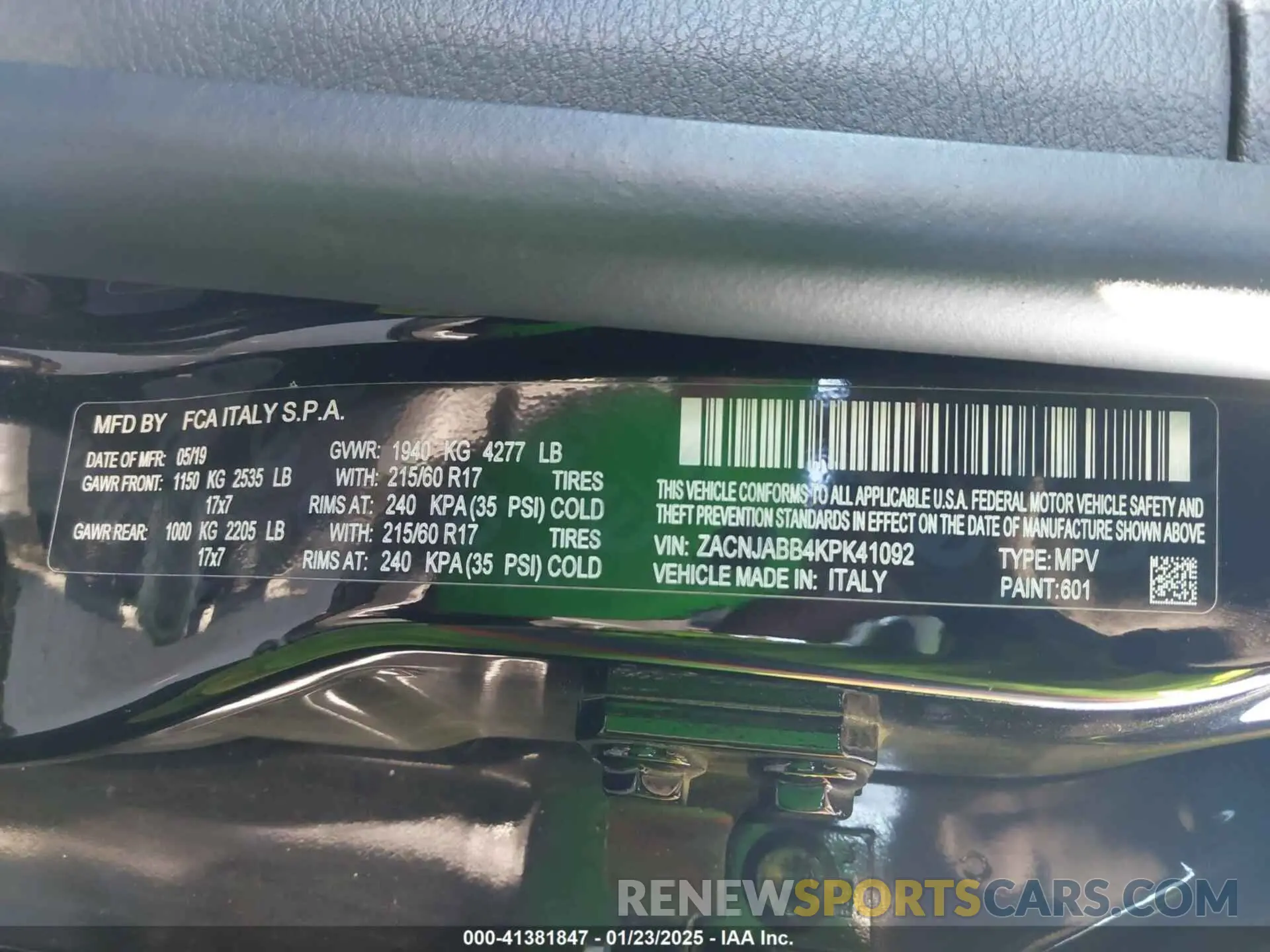 9 Photograph of a damaged car ZACNJABB4KPK41092 JEEP RENEGADE 2019