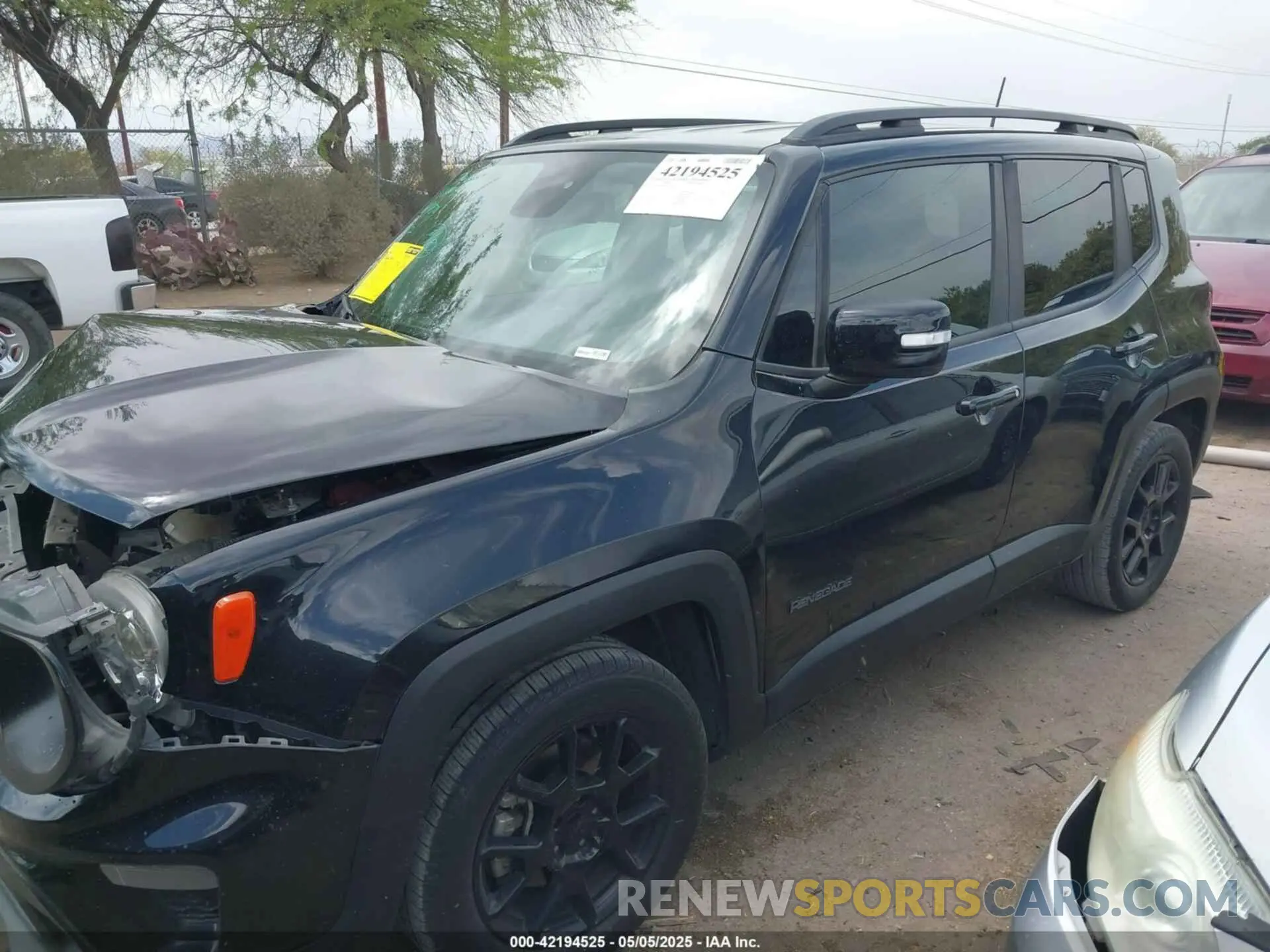 14 Photograph of a damaged car ZACNJABB4KPK48494 JEEP RENEGADE 2019