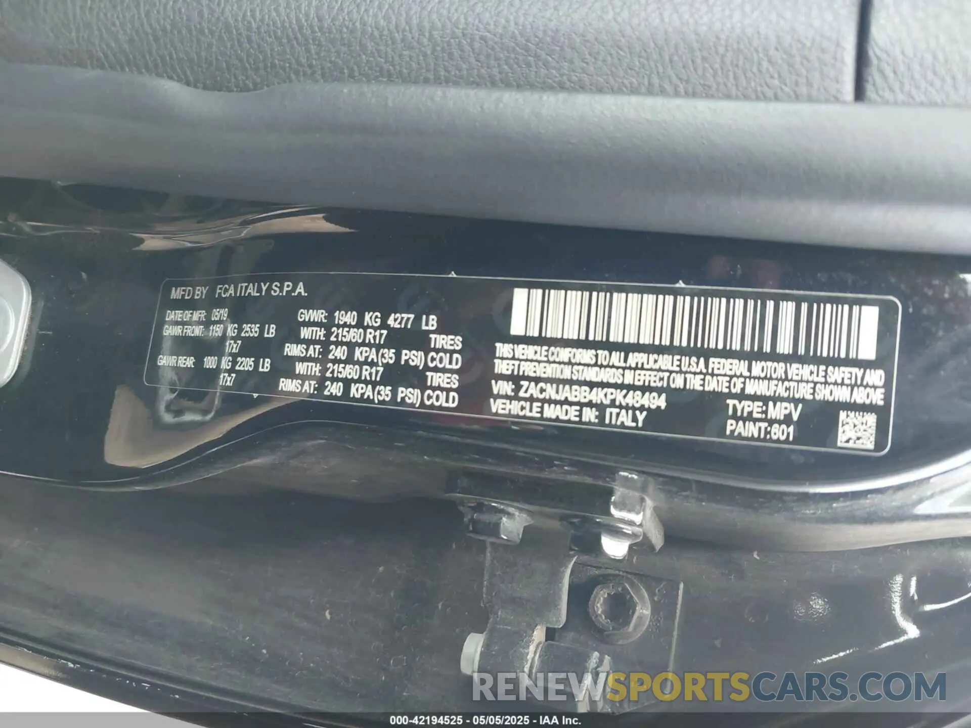 9 Photograph of a damaged car ZACNJABB4KPK48494 JEEP RENEGADE 2019
