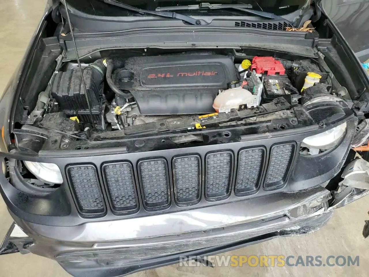 13 Photograph of a damaged car ZACNJABB4KPK74271 JEEP RENEGADE 2019