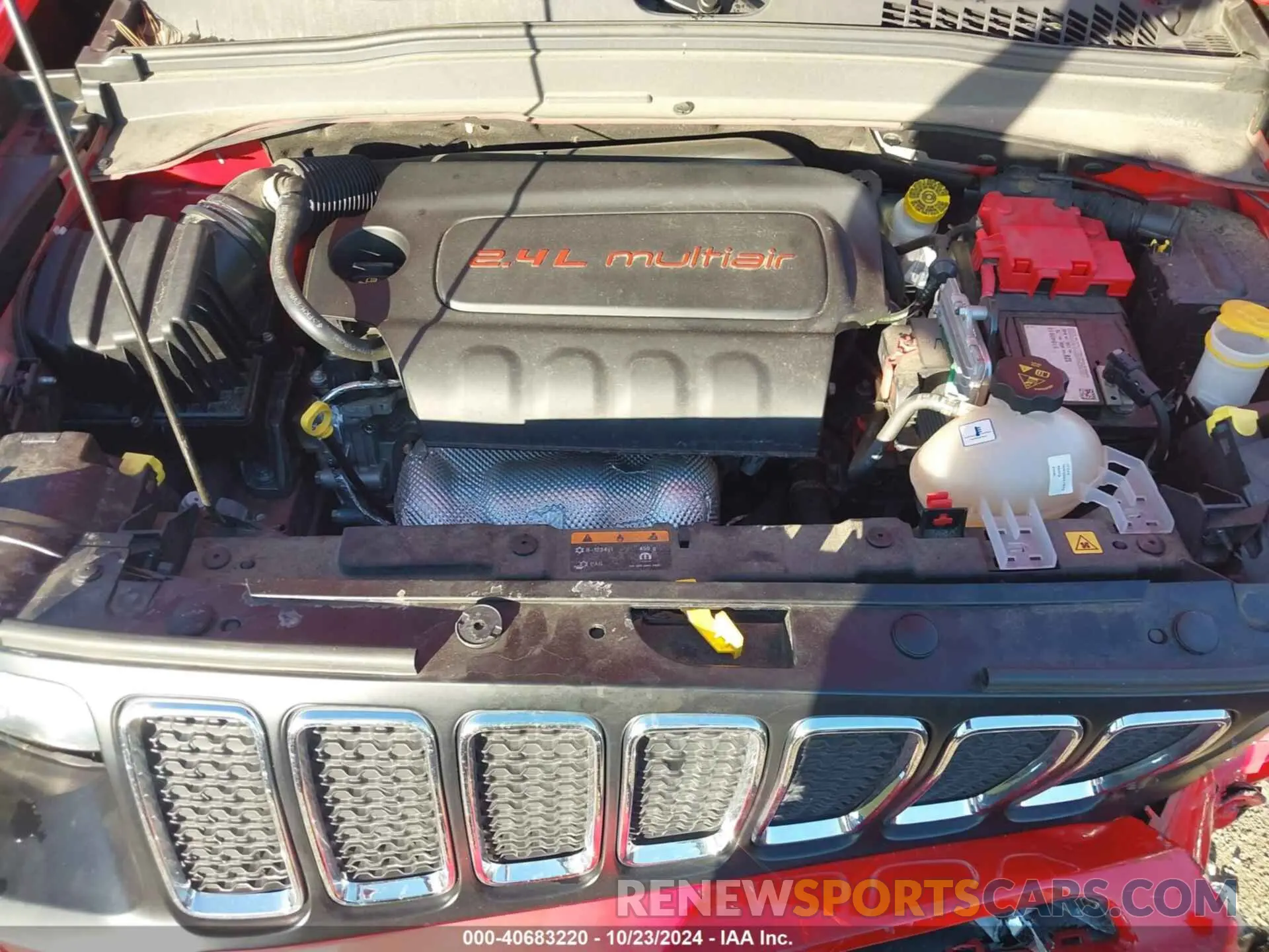10 Photograph of a damaged car ZACNJABB4KPK91619 JEEP RENEGADE 2019