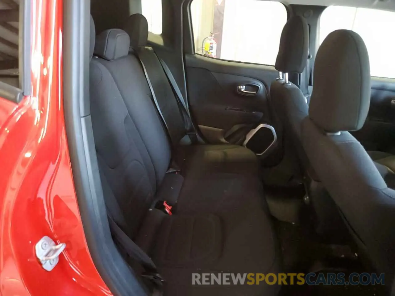 11 Photograph of a damaged car ZACNJABB7KPJ77761 JEEP RENEGADE 2019