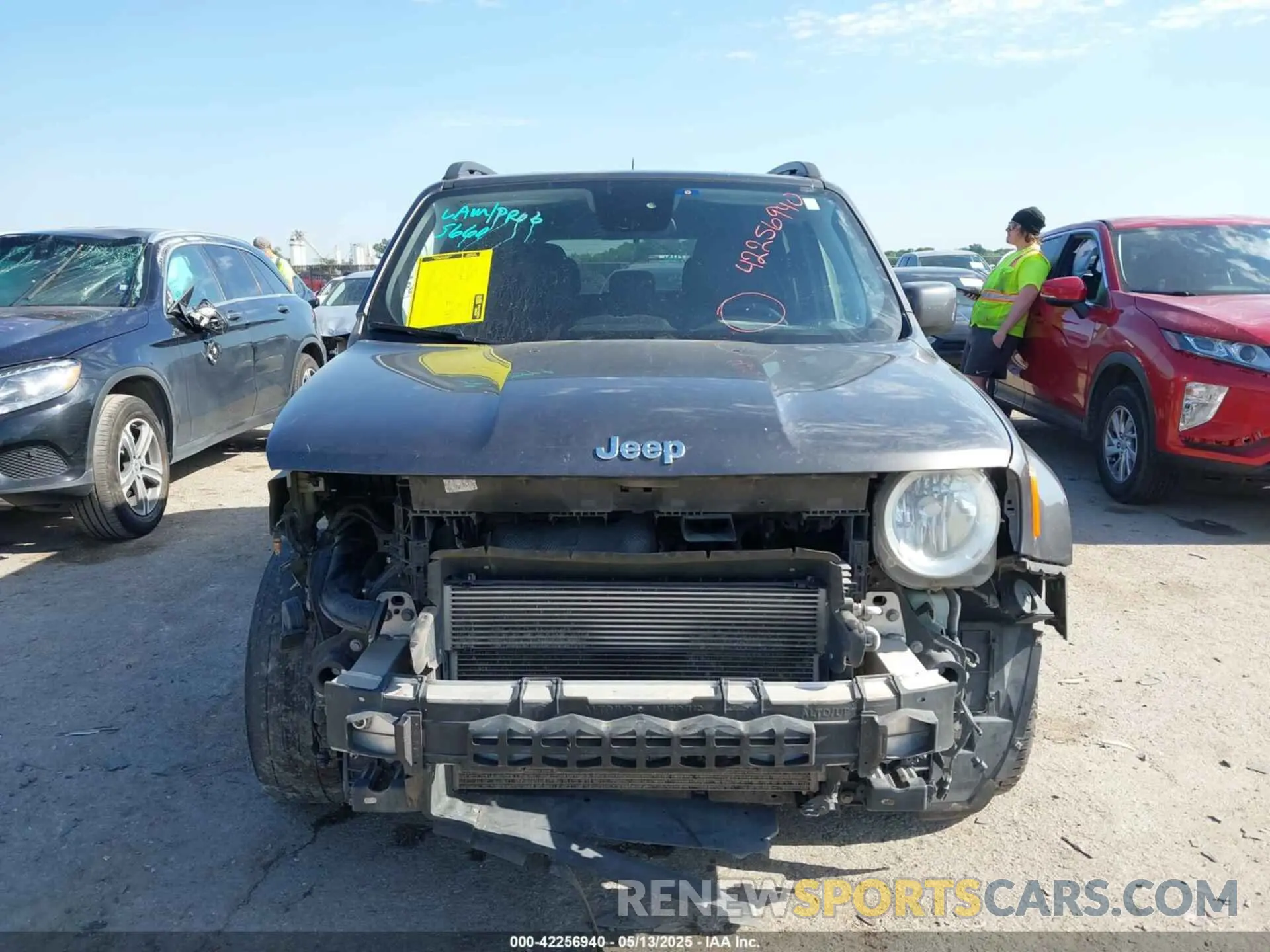 13 Photograph of a damaged car ZACNJABB8KPK93308 JEEP RENEGADE 2019