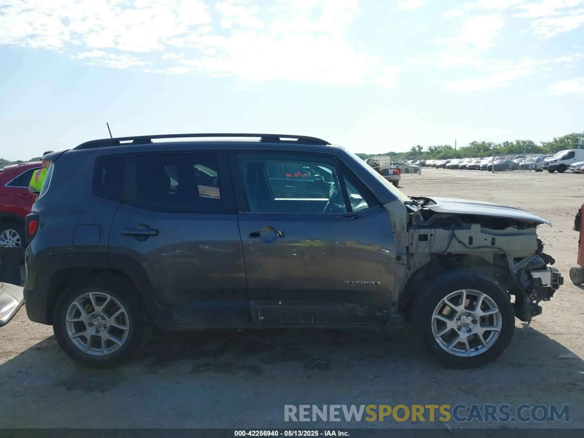 14 Photograph of a damaged car ZACNJABB8KPK93308 JEEP RENEGADE 2019