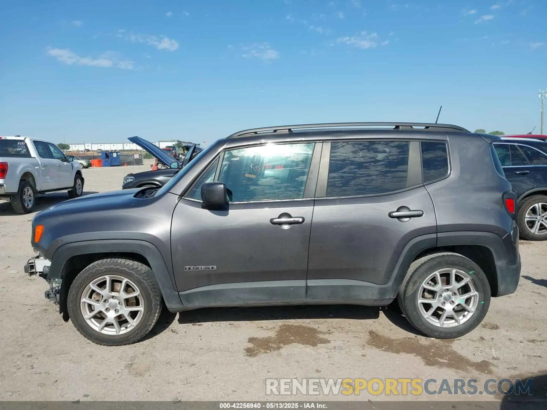 15 Photograph of a damaged car ZACNJABB8KPK93308 JEEP RENEGADE 2019