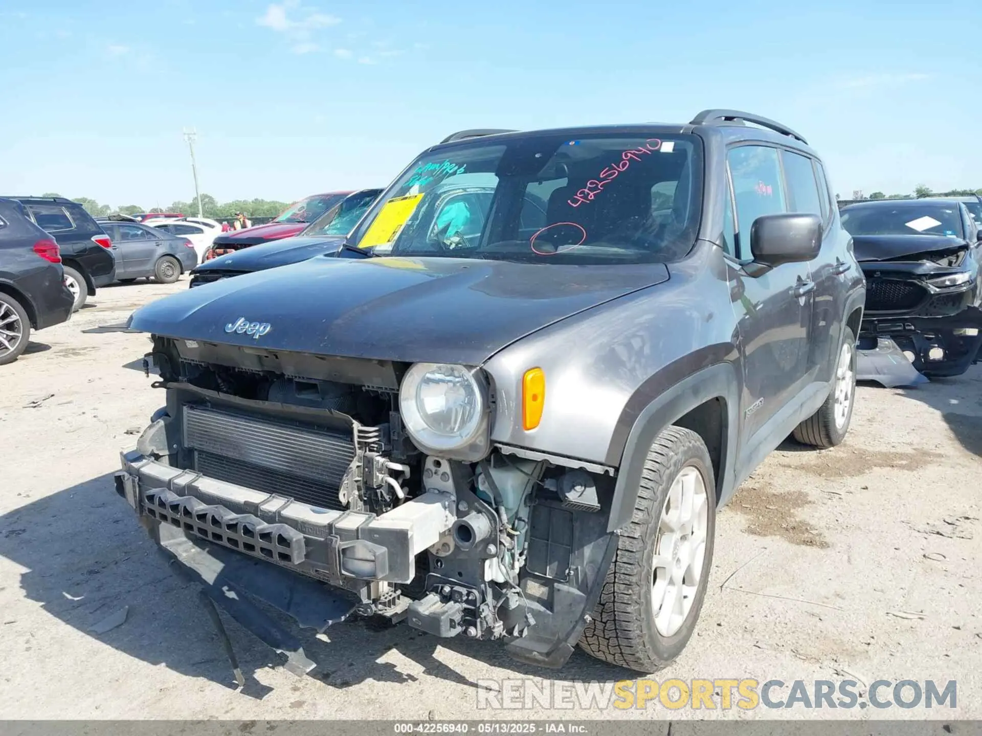 2 Photograph of a damaged car ZACNJABB8KPK93308 JEEP RENEGADE 2019