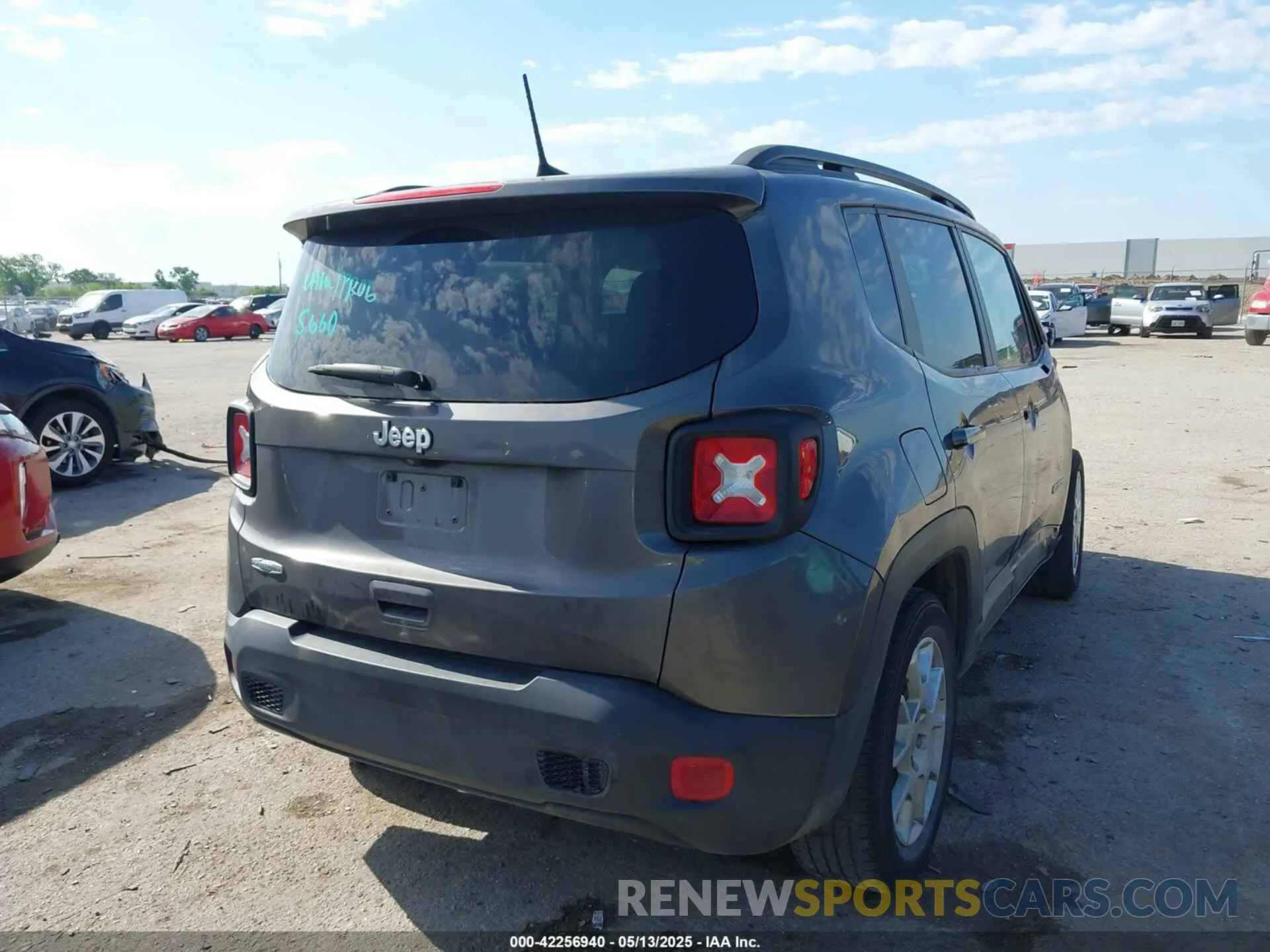 4 Photograph of a damaged car ZACNJABB8KPK93308 JEEP RENEGADE 2019