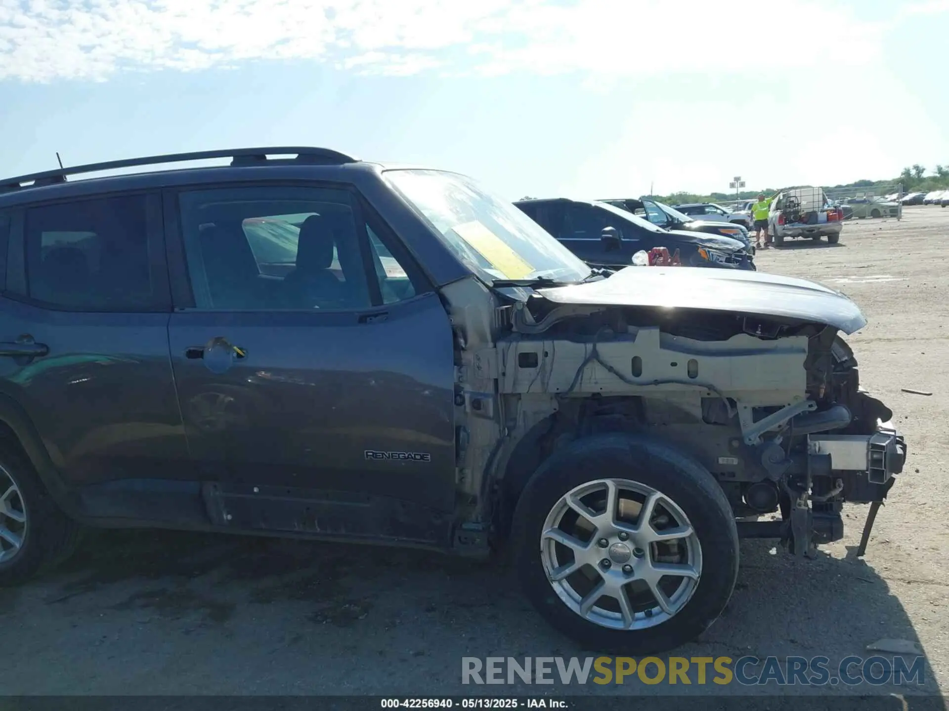 6 Photograph of a damaged car ZACNJABB8KPK93308 JEEP RENEGADE 2019