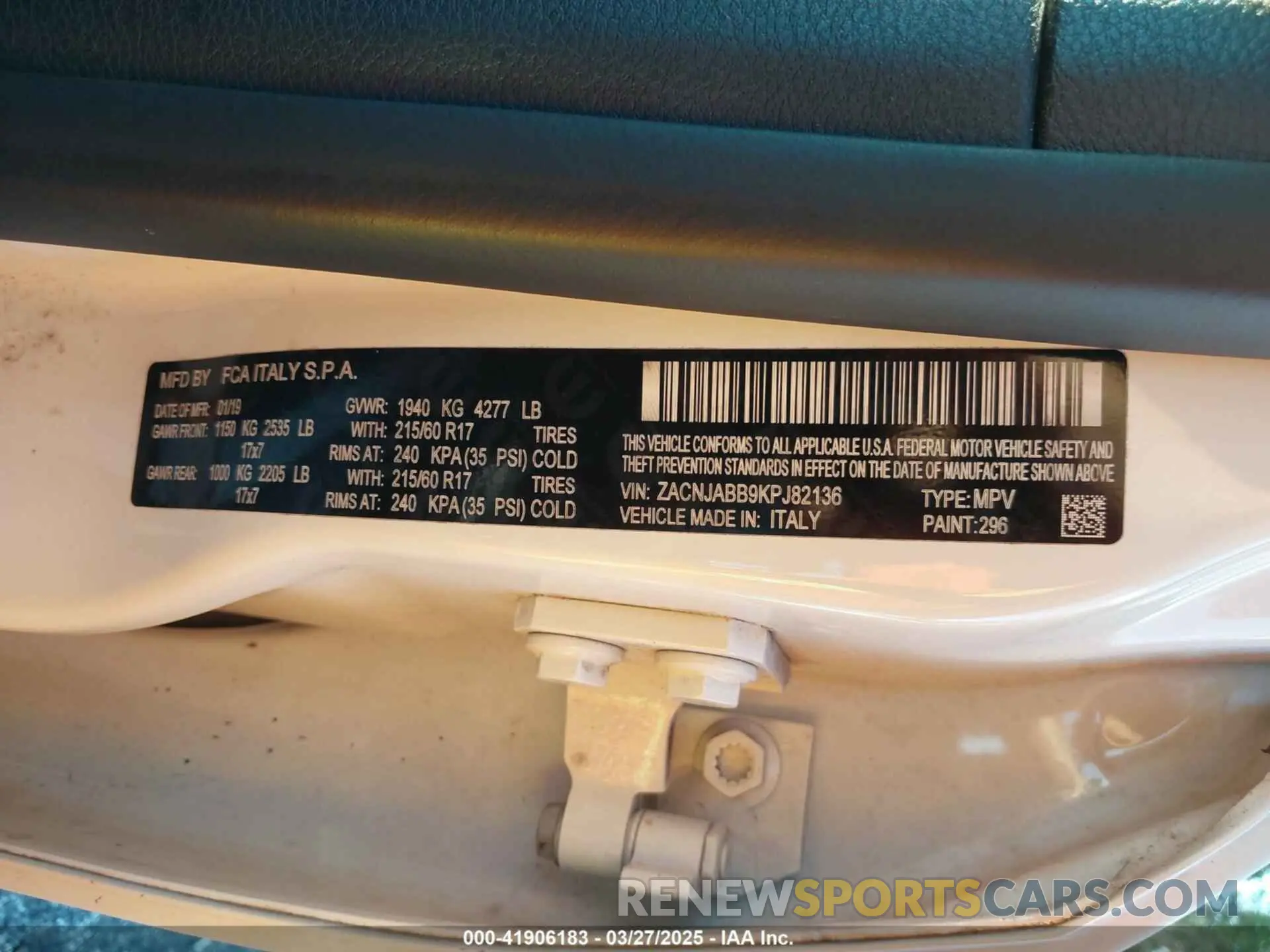9 Photograph of a damaged car ZACNJABB9KPJ82136 JEEP RENEGADE 2019