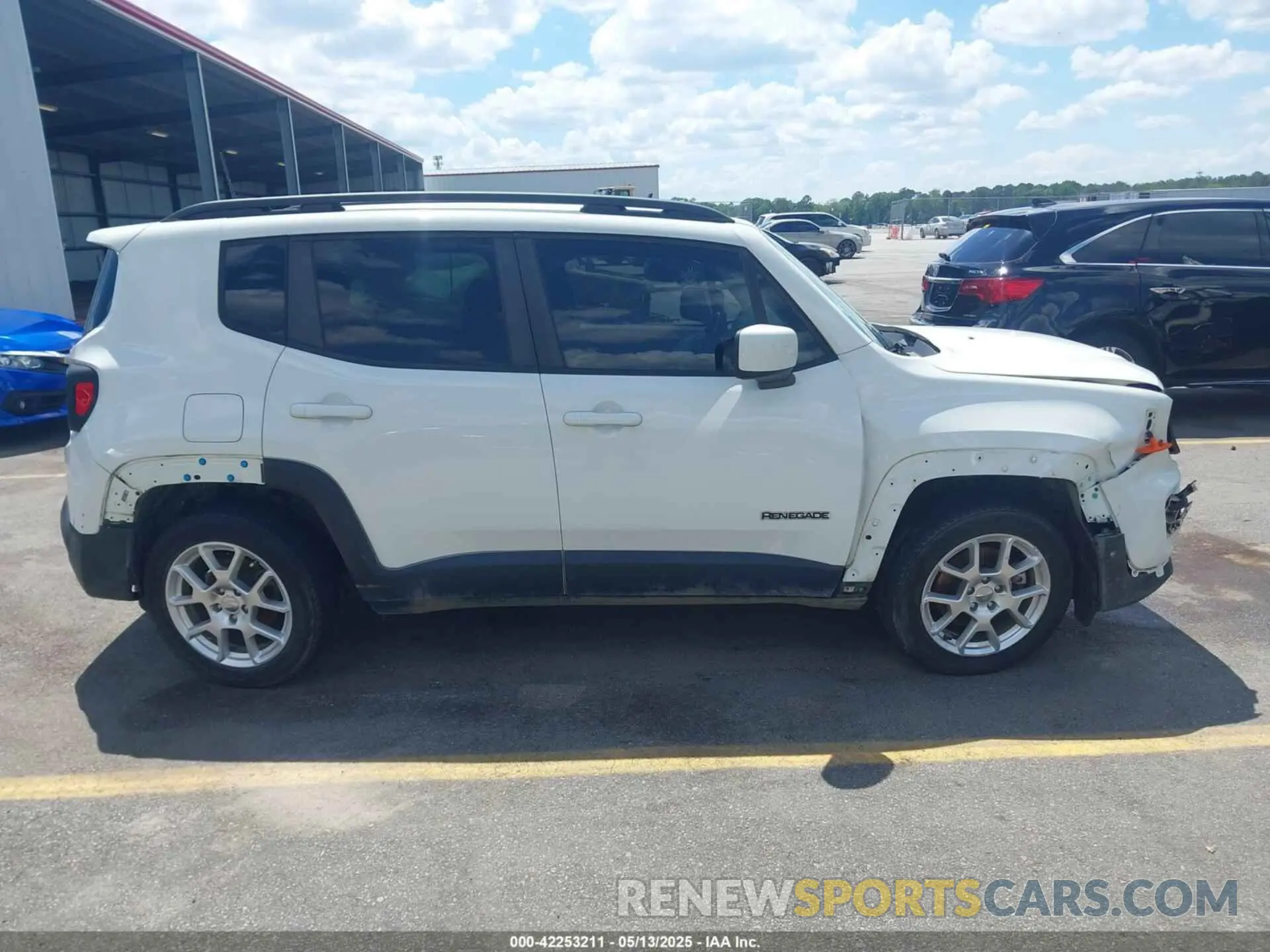 13 Photograph of a damaged car ZACNJABB9KPK20061 JEEP RENEGADE 2019