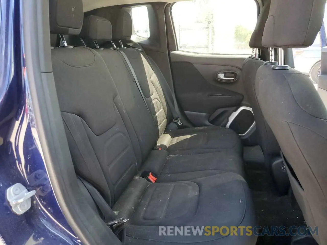 11 Photograph of a damaged car ZACNJABBXKPJ75373 JEEP RENEGADE 2019