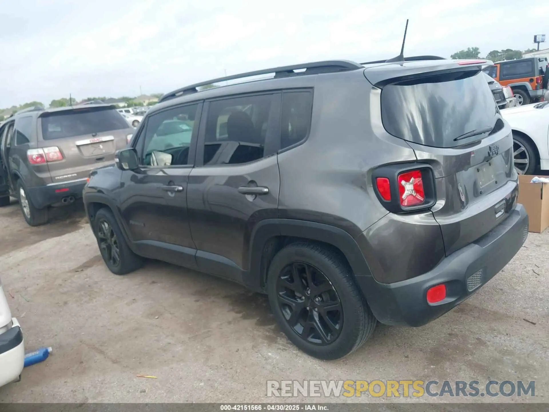 3 Photograph of a damaged car ZACNJABBXKPJ76703 JEEP RENEGADE 2019