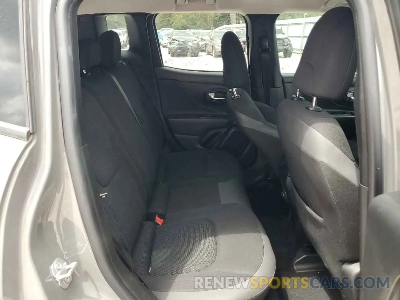 10 Photograph of a damaged car ZACNJABBXKPK42652 JEEP RENEGADE 2019