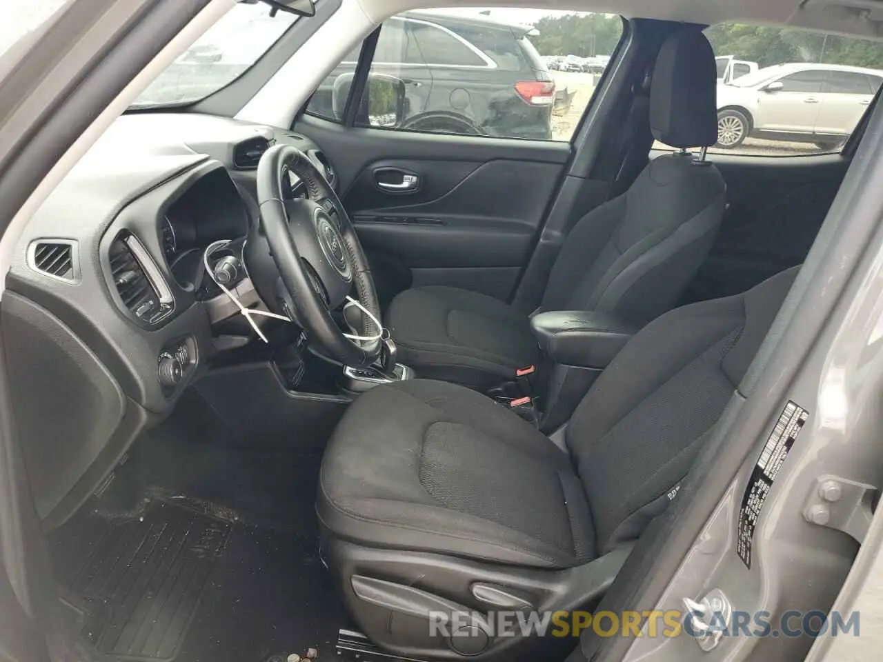 7 Photograph of a damaged car ZACNJABBXKPK42652 JEEP RENEGADE 2019